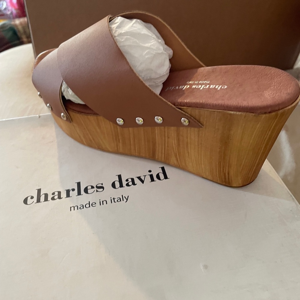 Charles David Tan Wedge Sandals​